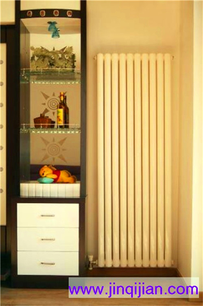 鋼制暖氣片防腐蝕性能與防腐劑密切相關(guān)，金旗艦鋼制暖氣片遠(yuǎn)銷歐洲